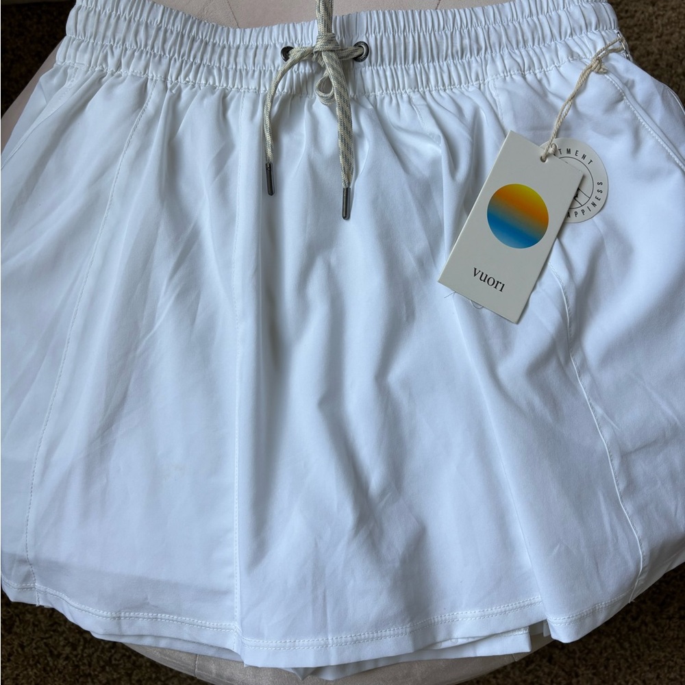 Vuori Crisp White Performance Skirt
